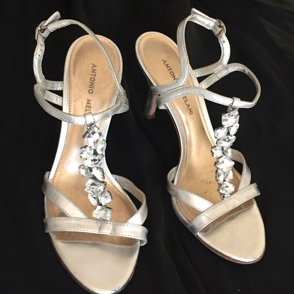 ANTONIO MELANI Shoes - Antonio Melani Topaz Silver Heels size 8M